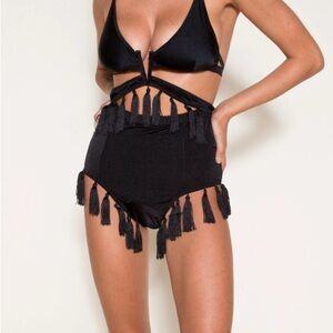 SZ SMALL eastnwest label 2 piece black set- worn once/ min damage / see pic 3